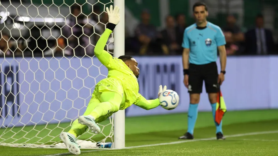 Palmeiras elimina Fluminense nos pênaltis e chega à final da Libertadores pela oitava vez